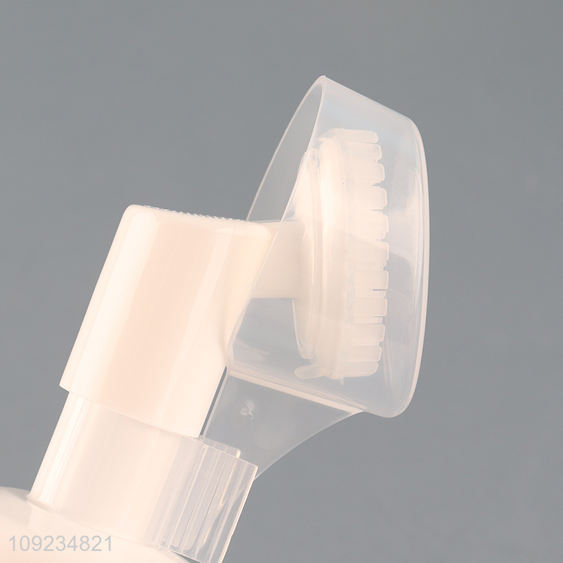 Low price plastic skin care face washing bottle with facial  cleansing brush