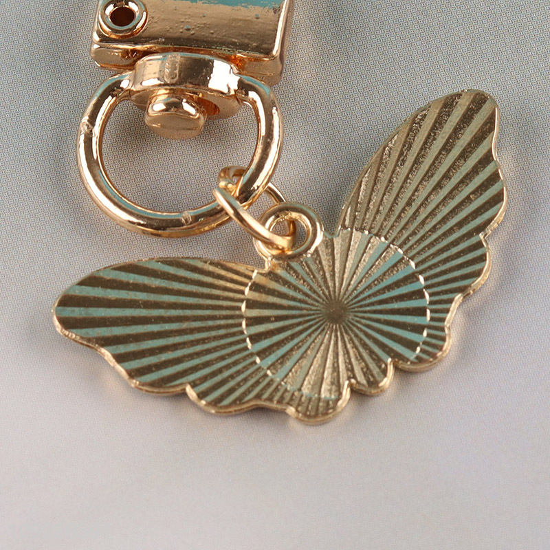 Low price butterfly shape portable alloy keychain key rings for gifts