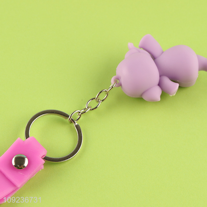 Online wholesale portable cartoon elephant pendant silicone keychain key rings