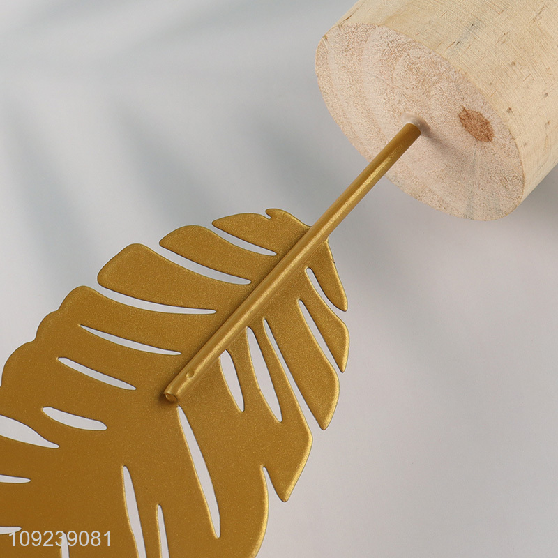 China supplier metal leaf ornaments with wooden bases for tabletop decoration
