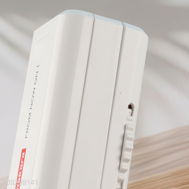 China wholesale portable gear-adjustable medicine cutting box