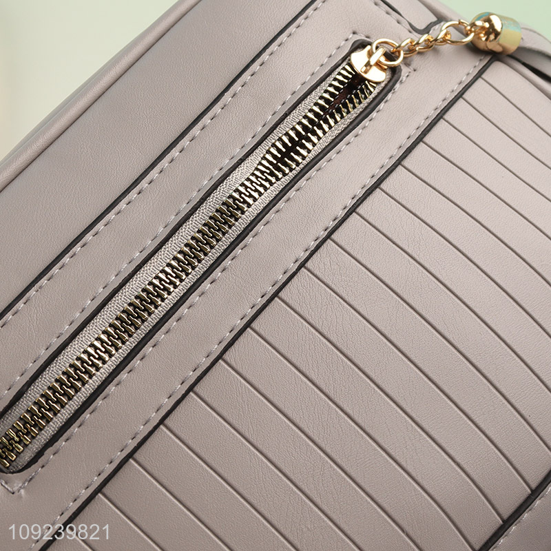 Online wholesale fashion waterproof pu leather messenger bag shoulder bag