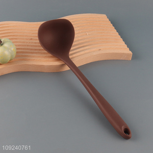 China wholesale long handle kitchen utensil silicone soup ladle