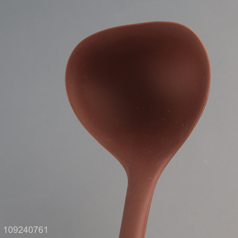 China wholesale long handle kitchen utensil silicone soup ladle