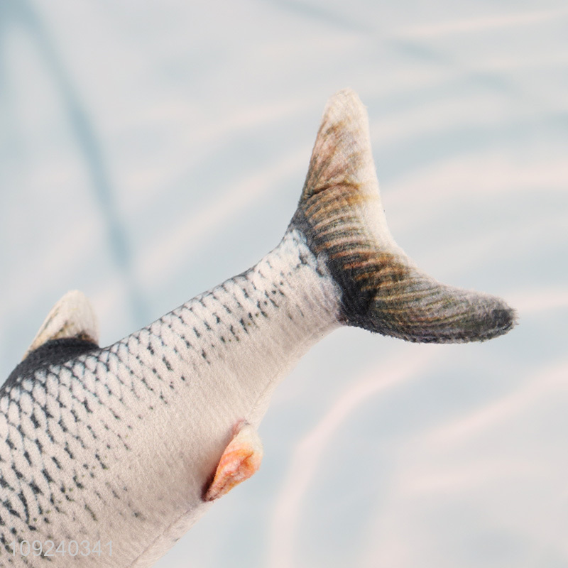 Factory wholesale fish shape bite-resistant pet cat chew toys