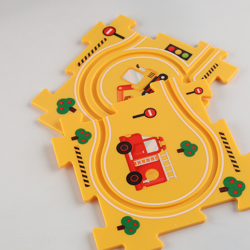 Good Quality Puzzle Track Electric Cartoon Car Toy Plastic Railcar Set