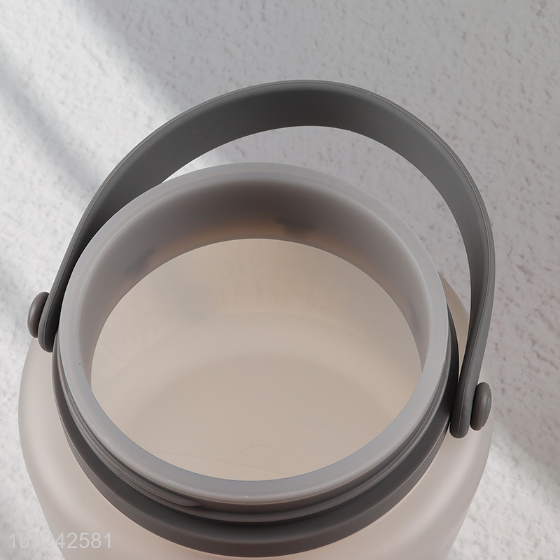 Top selling portable silicone water bottle drinking bottle with handle