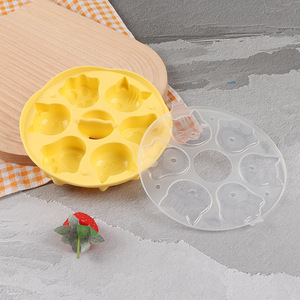 Low price silicone kitchen baking tool cartoon cake mold for sale