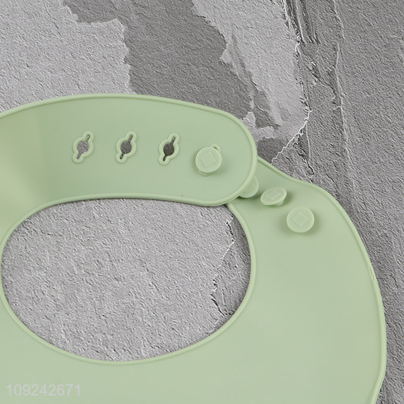 Hot selling waterproof oilproof baby supplies baby bibs wholesale