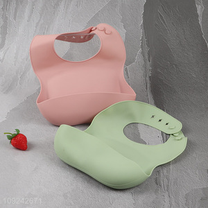 Hot selling waterproof oilproof baby supplies baby bibs wholesale