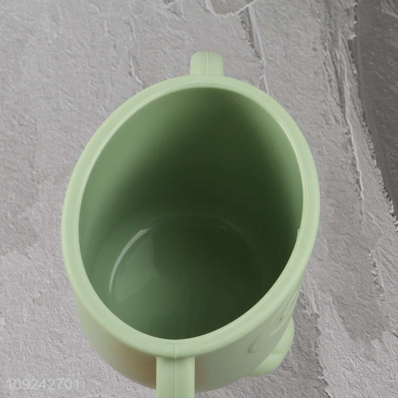 Yiwu market silicone baby sippy cup straw cup with lid