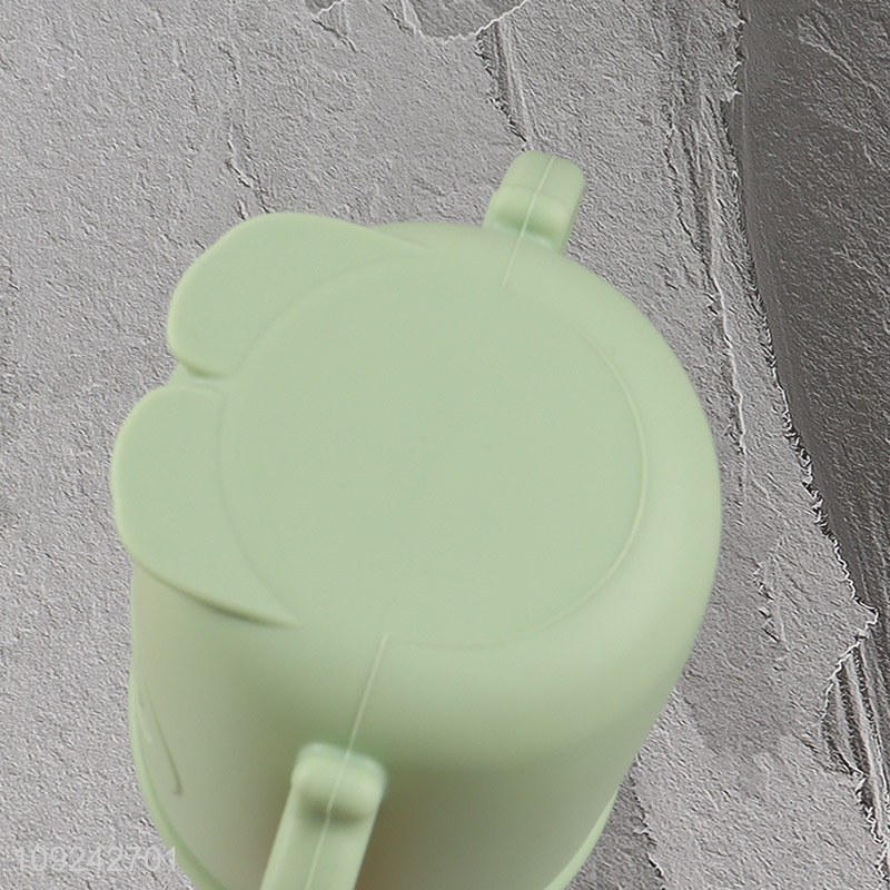 Yiwu market silicone baby sippy cup straw cup with lid