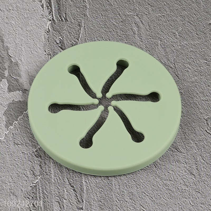 Yiwu market silicone baby sippy cup straw cup with lid