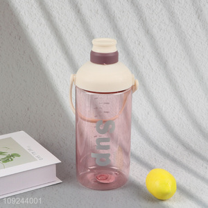 China factory portable 800ml plastic water bottle drinking bottle with handle