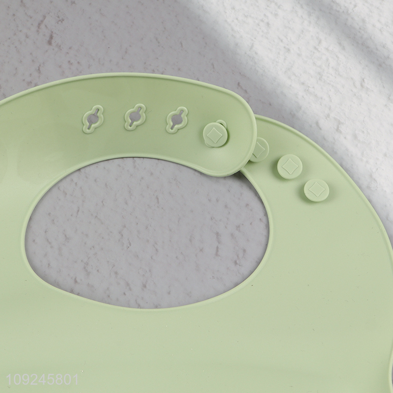 Hot selling waterproof oilproof silicone baby supplies baby bibs