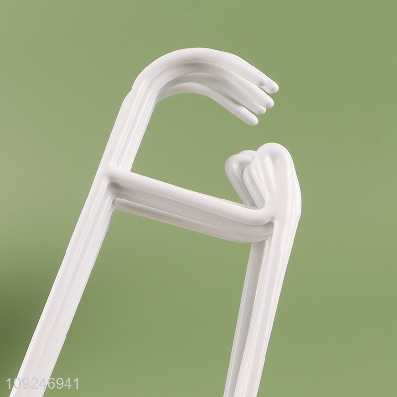 Hot selling multicolor fashion anti-slip clothes hanger clothes drying rack