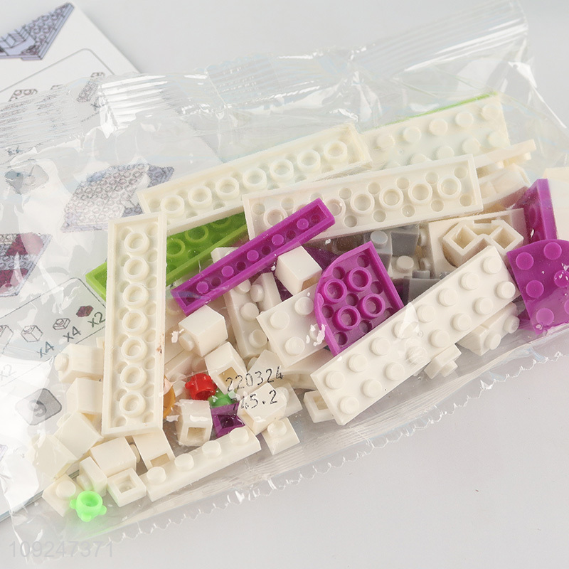 Factory Price 81 Pieces Mini Building Blocks Toy Set for Kids (Garden Castle)