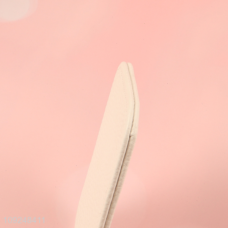 Yiwu market cartoon plush rabbit stationery storage pen holder for desktop