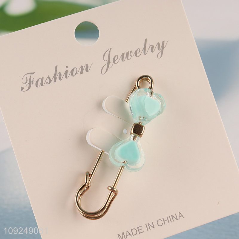 New Product Fashion Brooch Pins Sweater Shawl Clips for Women Girls