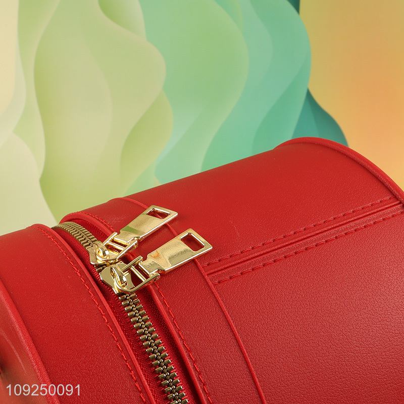 Good selling round red portable cosmetic bag makeup bag with handle