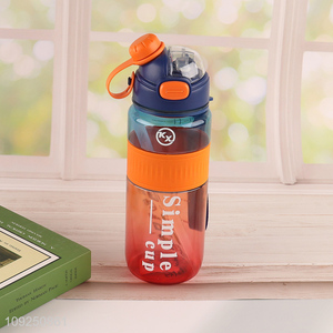 China Wholesale Portable Large Capacity Plastic Water Bottle with Straw & Rope Handle