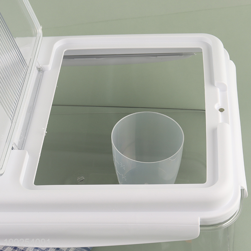 Good Quality 7.5kg Plastic Rice Grain Storage Container with Measuring Cup