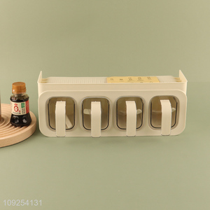 Good Quality Plastic Kitchen Condiment Containers Seasoning Jars with Spice Rack