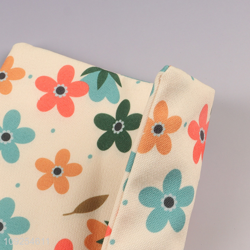Hot Sale Cotton Padded Floral Book Sleeve for Hardcovers