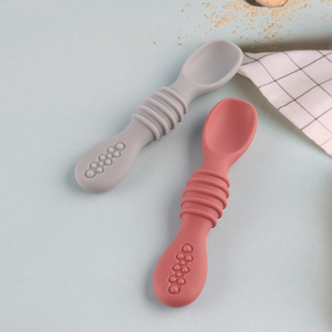 New Product 2PCS Silicone Baby Spoons Toddler Infant Feeding Spoons Set