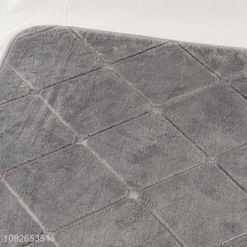New Arrival Flannel Bath Mat Embossed Non-Slip Flannel Bathroom Rug Mat