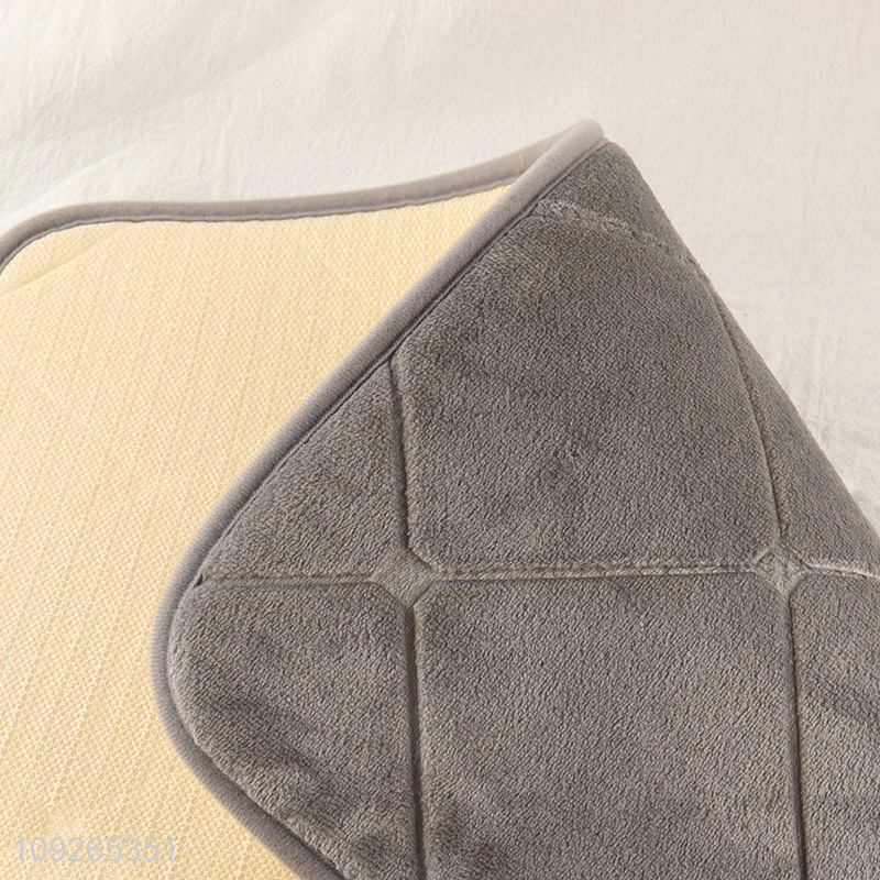 New Arrival Flannel Bath Mat Embossed Non-Slip Flannel Bathroom Rug Mat