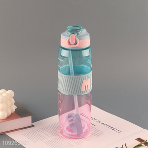 New Product Large Capacity Plastic Sports Water Bottle Sippy Cup with Straw