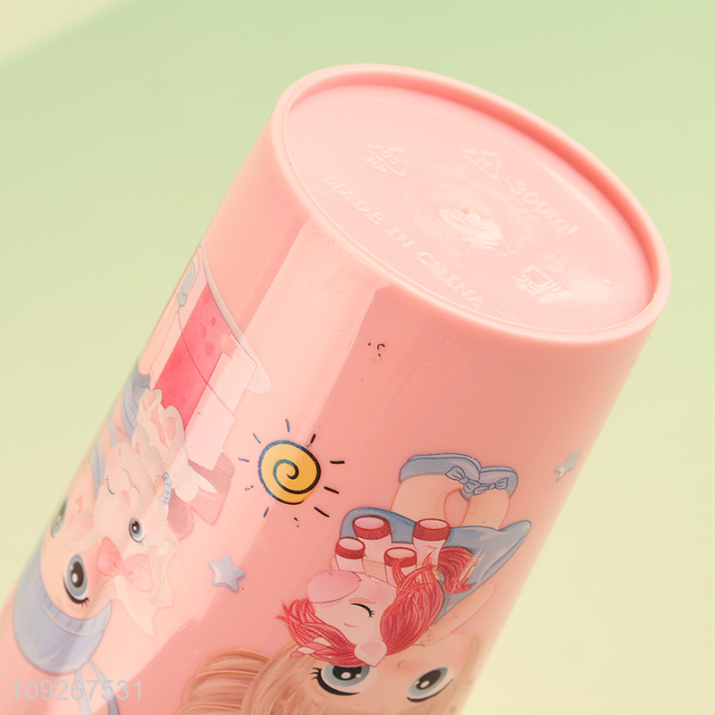 Good selling car shape pink plastic dinner plate straw cup set wholesale