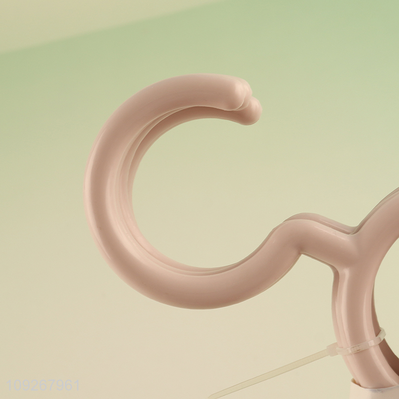 Yiwu market non-slip clothes hanger plastic coat hanger for sale