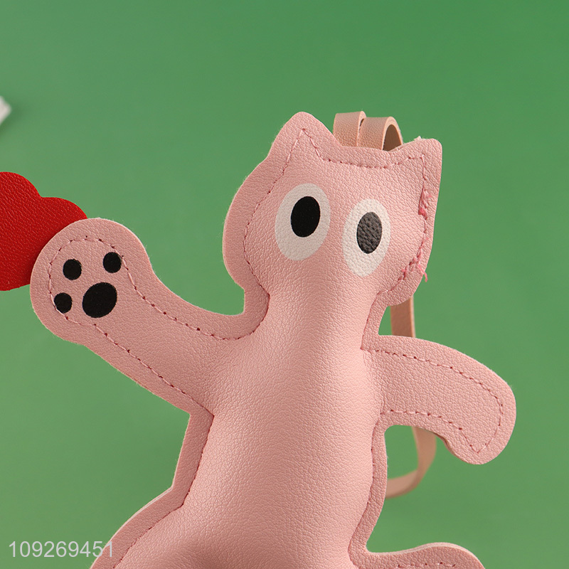 Low price cartoon pendant leather keychain key ring bag pendant