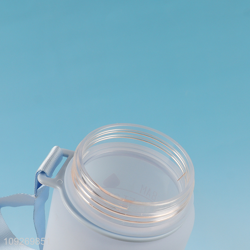 Factory Price 900ML Plastic Water Bottle Custom Logo Portable Water Bottle