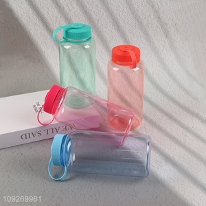 High Quality  Portable Plastic Water Bottle BPA Free Water Bottle with Handle