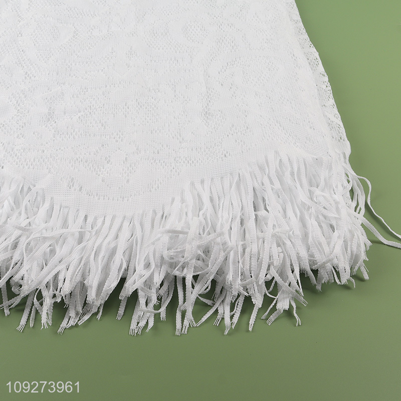Low price polyester table cloth table decoration with tassel