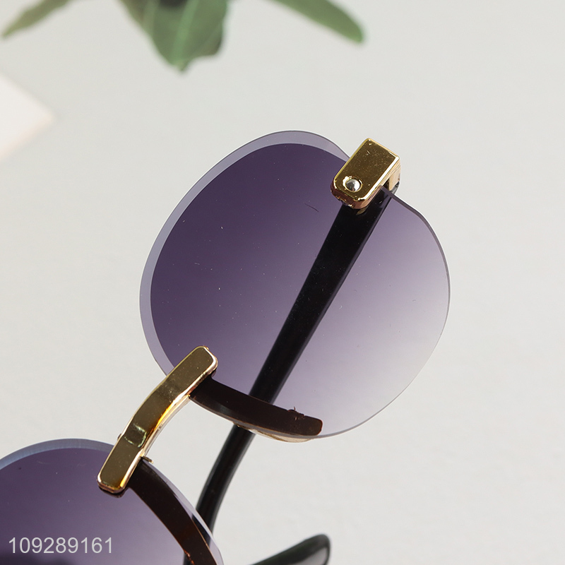 Yiwu market purple summer outdoor fashion sunglasses