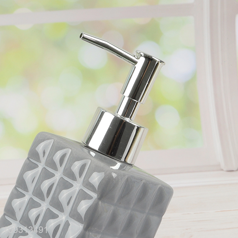Low price ceramic liquid soap dispenser bathroom accessories