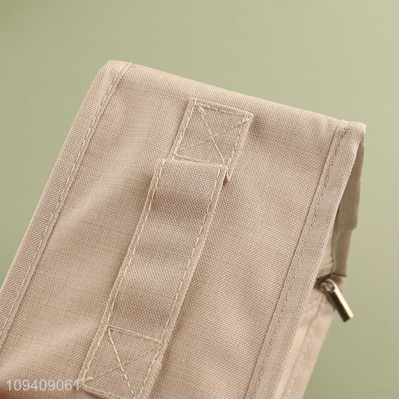 Low price compartment cation storage box with zipper